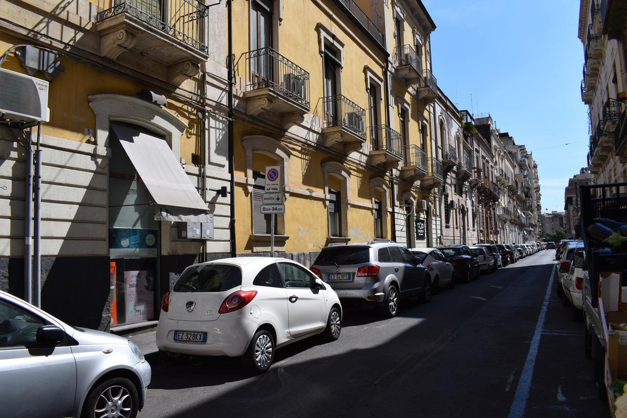 Il Cortiletto Di Piazza Verga Катанія Екстер'єр фото